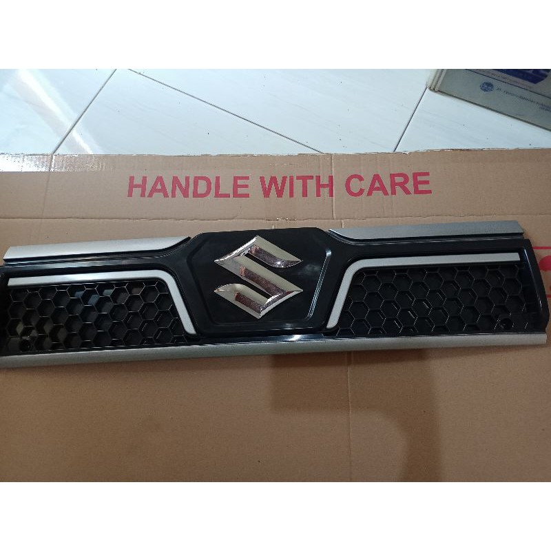 Rambang grill Suzuki Futura new 2017