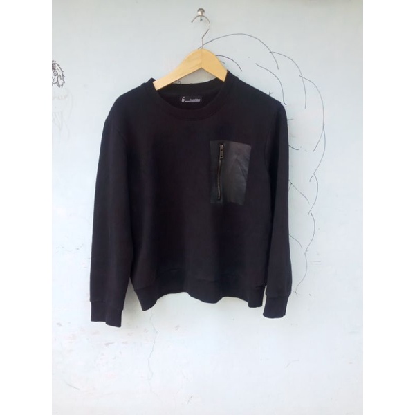 crowneck second original beyond closet