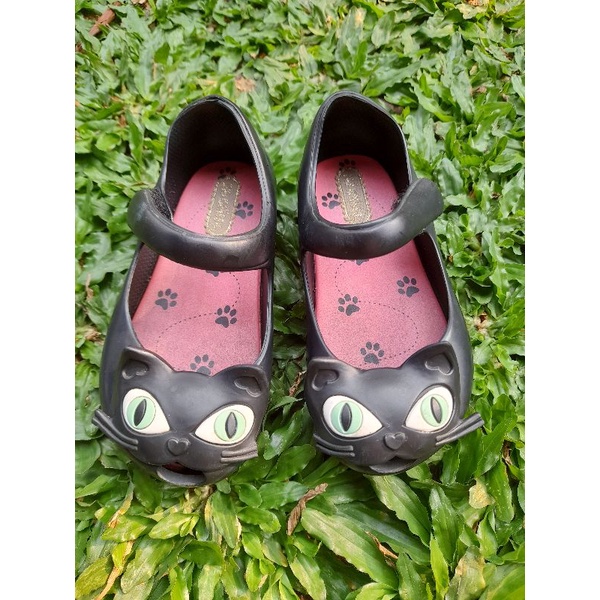 Preloved Mini Melissa size 7 (14cm) hitam