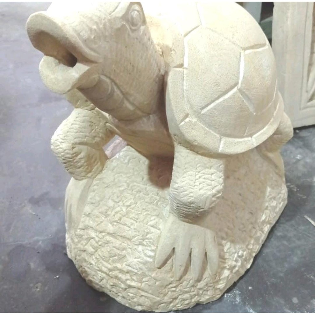 PATUNG AIR MANCUR KURA-KURA