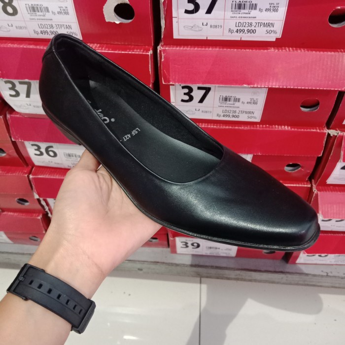Fladeo sepatu pantofel wanita - Hitam, 37