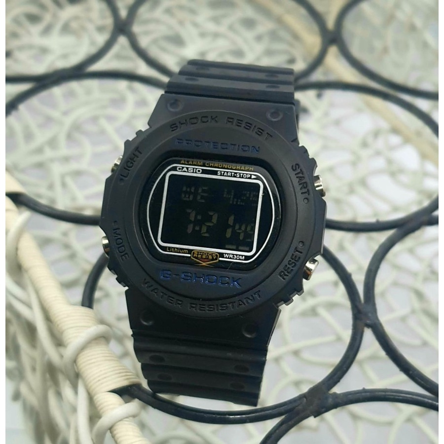 Casio G-Shock DW-5700 DIGITAL
