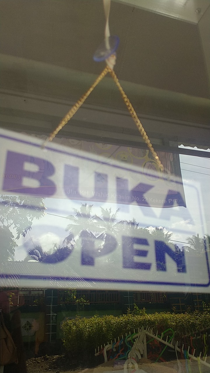 Gantungan Pintu Buka Tutup Label Acrylic Sign Akrilik Kantor Pintu Toko Kaca