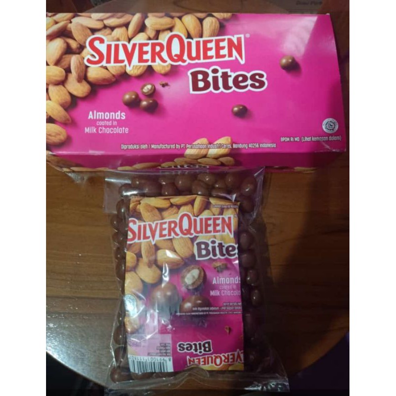 

Cokelat Silverqueen Bites Almond dan Mede 500gram