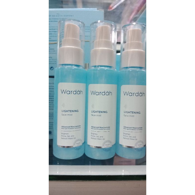 Wardah Lightening Face Mist