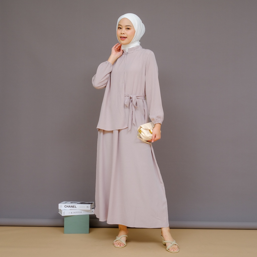 Mayoutfit Macyla Maxidress | Dress Gamis Muslim Kerah Shanghai Model Vest Lipit Tali Samping-Champagne