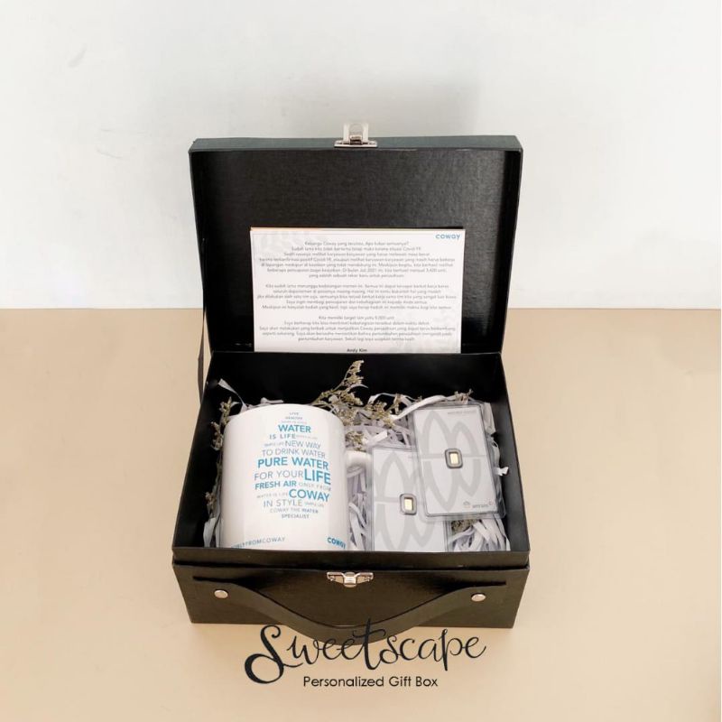 

Gift Box Package 241-Paket Hampers 241 - Bingkisan Perusahaan