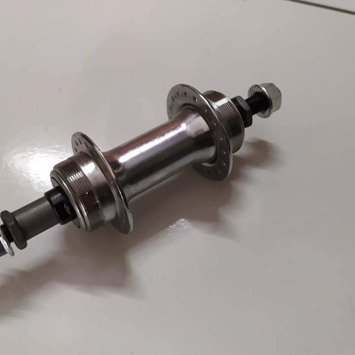 Hub sepeda belakang