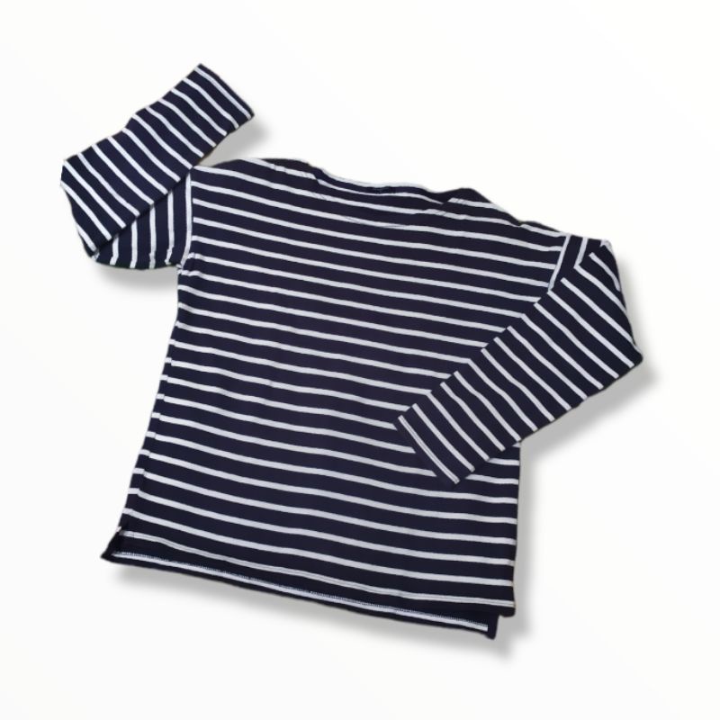 SWEATER SALUR CROP BRAND URBAN RESEARCH