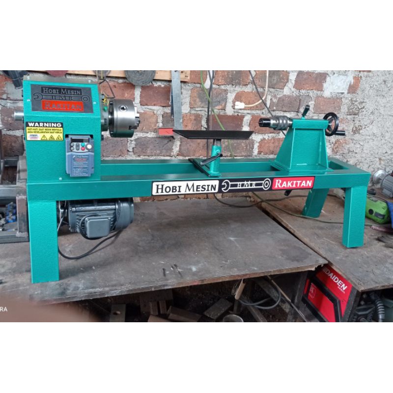 mesin bubut kayu hmr