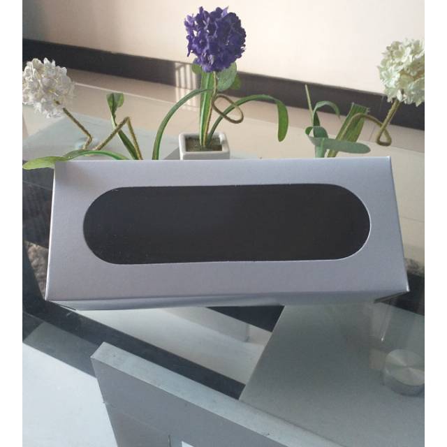 

Kotak tengah mika untuk donat atau kue roll uk.22x7x9