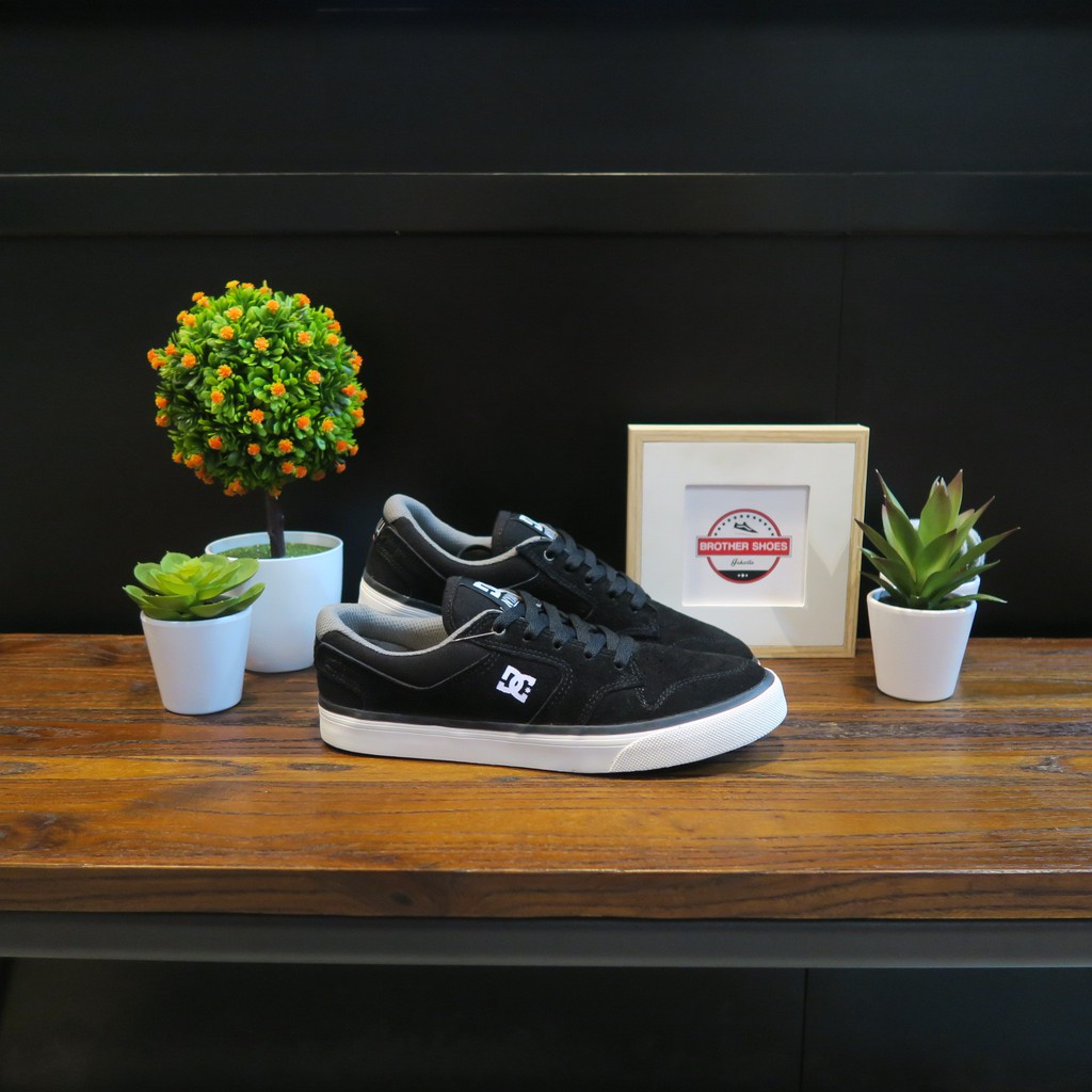 ( BISA COD ) SEPATU NYJAH BLACK GREY