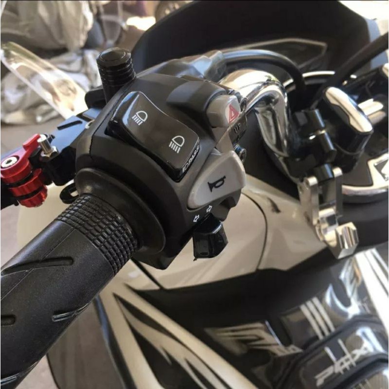 SAKLAR HOLDER KIRI NMAX PCX ADV VIXION CBR SONIC FINO SATRIA FU R15 R25 VARIO