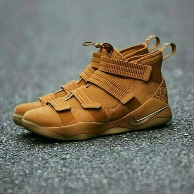 NIKE LEBRON 11 SOLDIER WHEAT PREMIUM ORIGINAL. SEPATU BASKET MURAH. NIKE MURAH