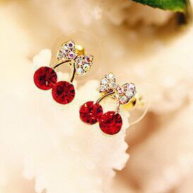 Anting berlian imitasi ceri merah lucu