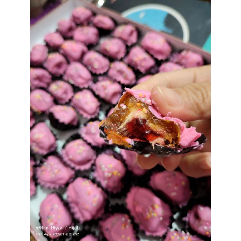 

KURCOK DIARY KURMA COKLAT ENAK