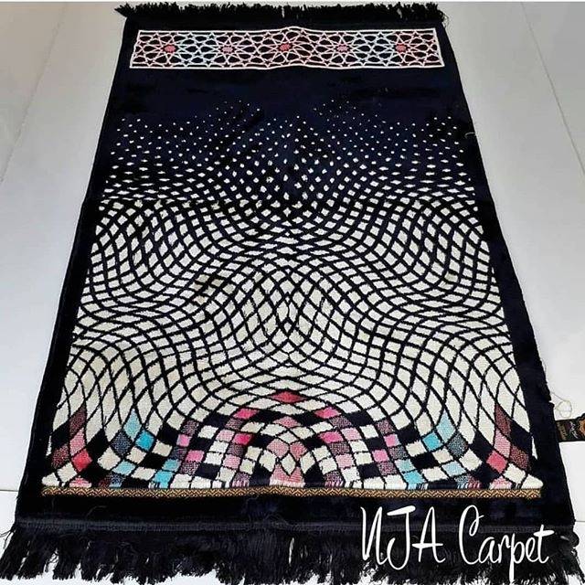 Sajadah yakar harmoni abstrak hitam wangi