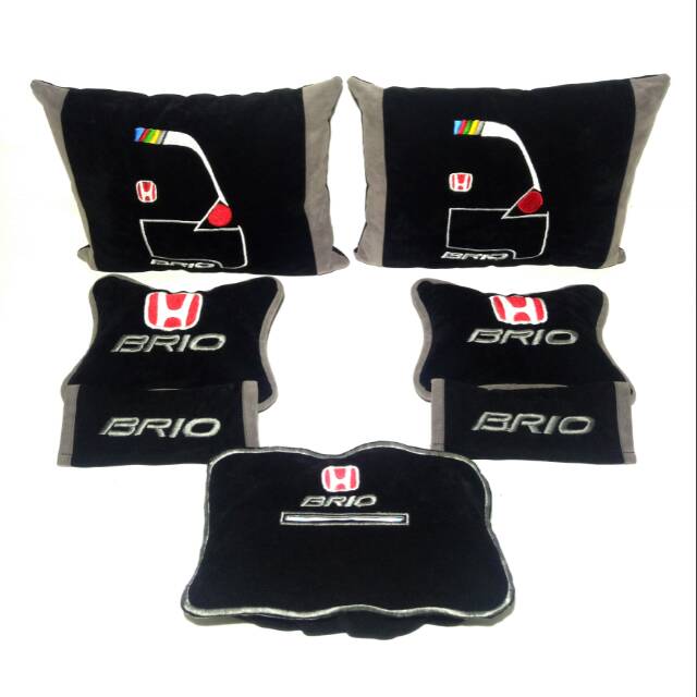 Honda Brio Bantal aksesoris mobil