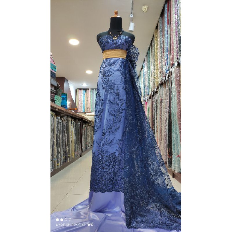 Kain Tile Brokat Kebaya Dress Biru Navy