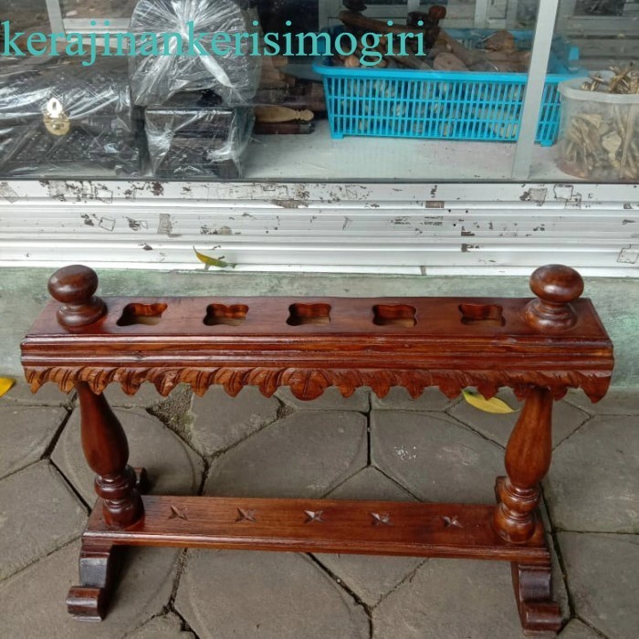 

Jagrak Tempat Keris Pusaka Tosan Aji Isi 5 Bahan Kayu Jati Murah 03