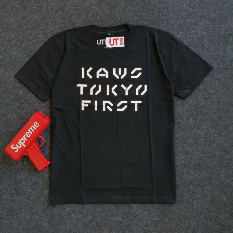 KAOS TSHIRT UNIQLO KAWS TOKYO FIROT FC PREMIUM