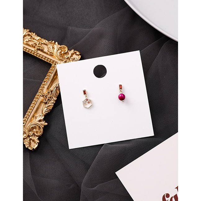 LRC Anting Tusuk Fashion Red 925 Silver Stud Earrings Hexagon Beads Asymmetric Earrings F95394