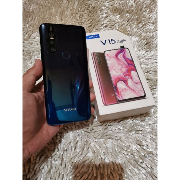 Vivo V15 ram 6 64GB fulset Garansi resmi