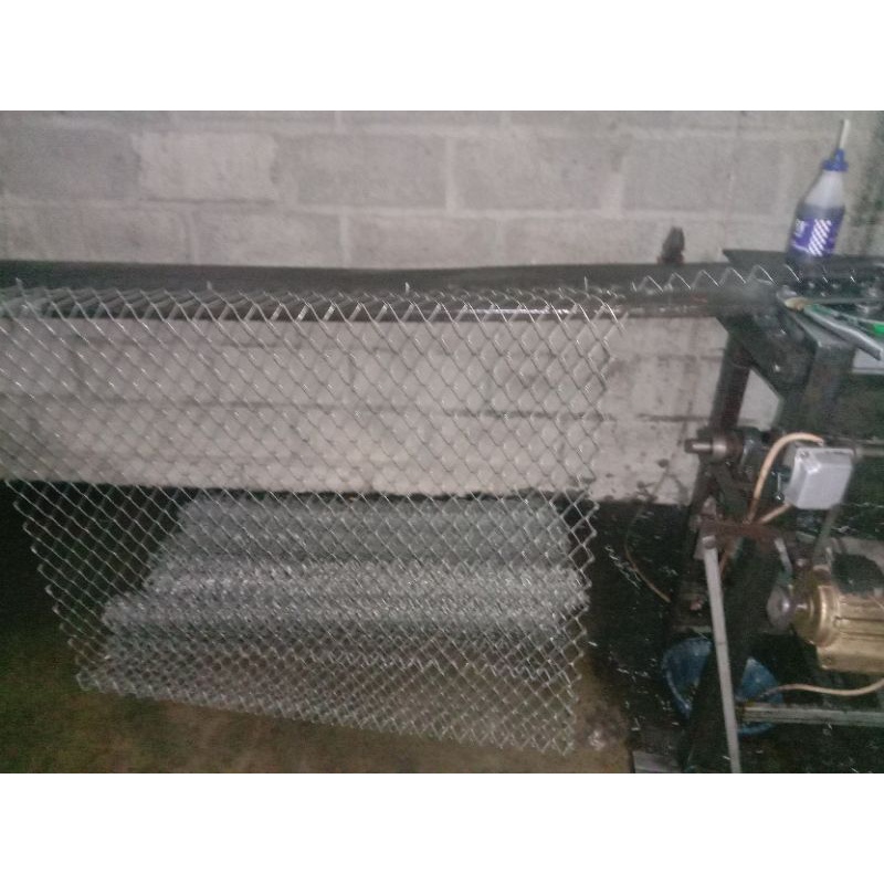 KAWAT harmonika tinggi 1 meter x p.15meter(2,1mm)