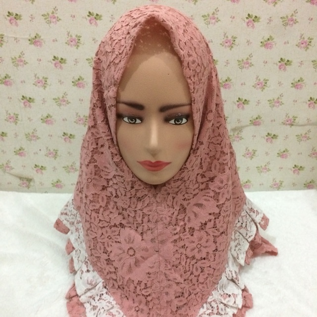 Hijab brukat instan by Qiqo.id
