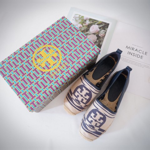 SEPATU WANITA TORY BURCH CANVAS ESPADRILLES WITH LOGO