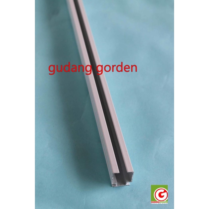 Batang Rel Gorden Rumah Sakit