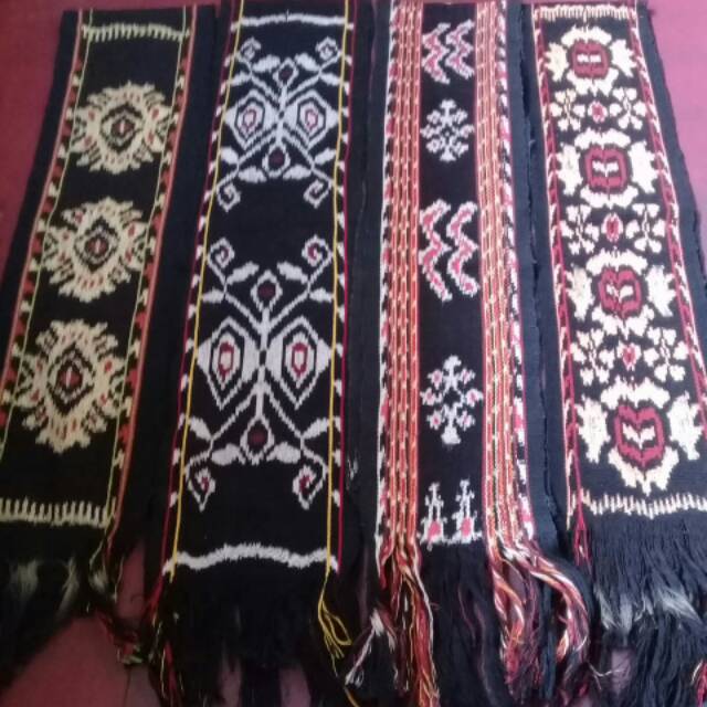 Selendang/ Shawl Tradisional Sabu NTT