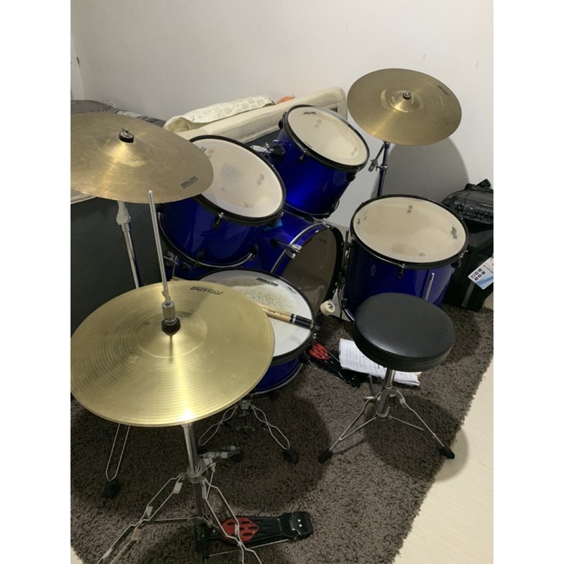 Drum set rolling second like new