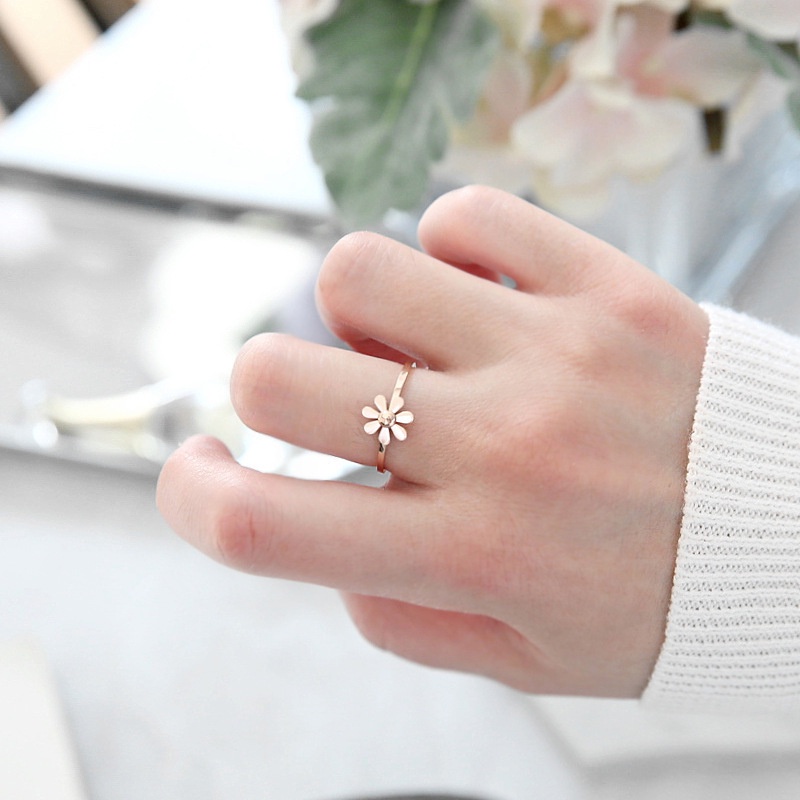 Cincin Titanium Daisy Kecil - Cincin Bunga Aksesoris Fashion Korea Import