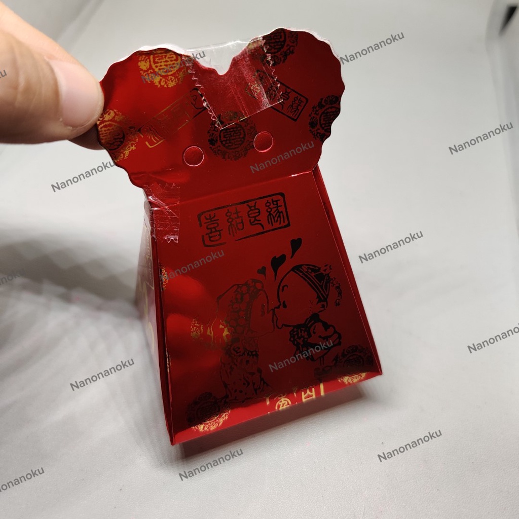 Kotak Permen Shuang Xi Segitiga MERAH Tempat Souvenir Mini