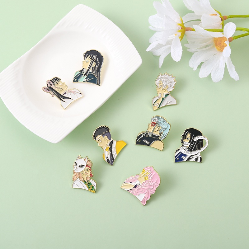 Qihe Bros Pin Enamel Karakter Anime Untuk Aksesoris Tas Ransel / Pakaian