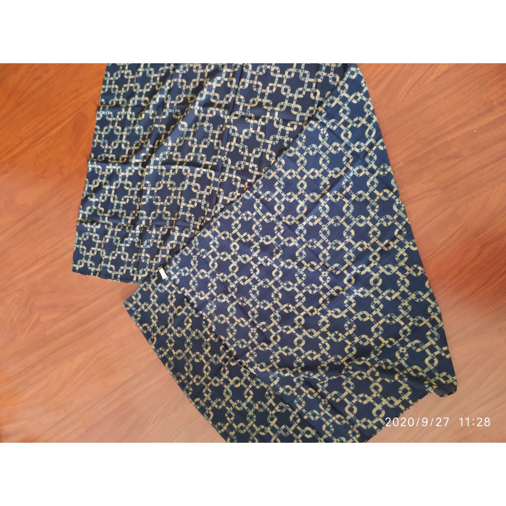 Kamiidea Scarf (PRELOVED)