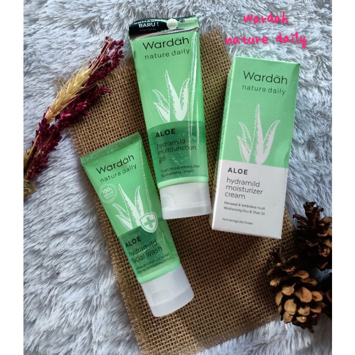 Wardah nature daily aloe hydramild