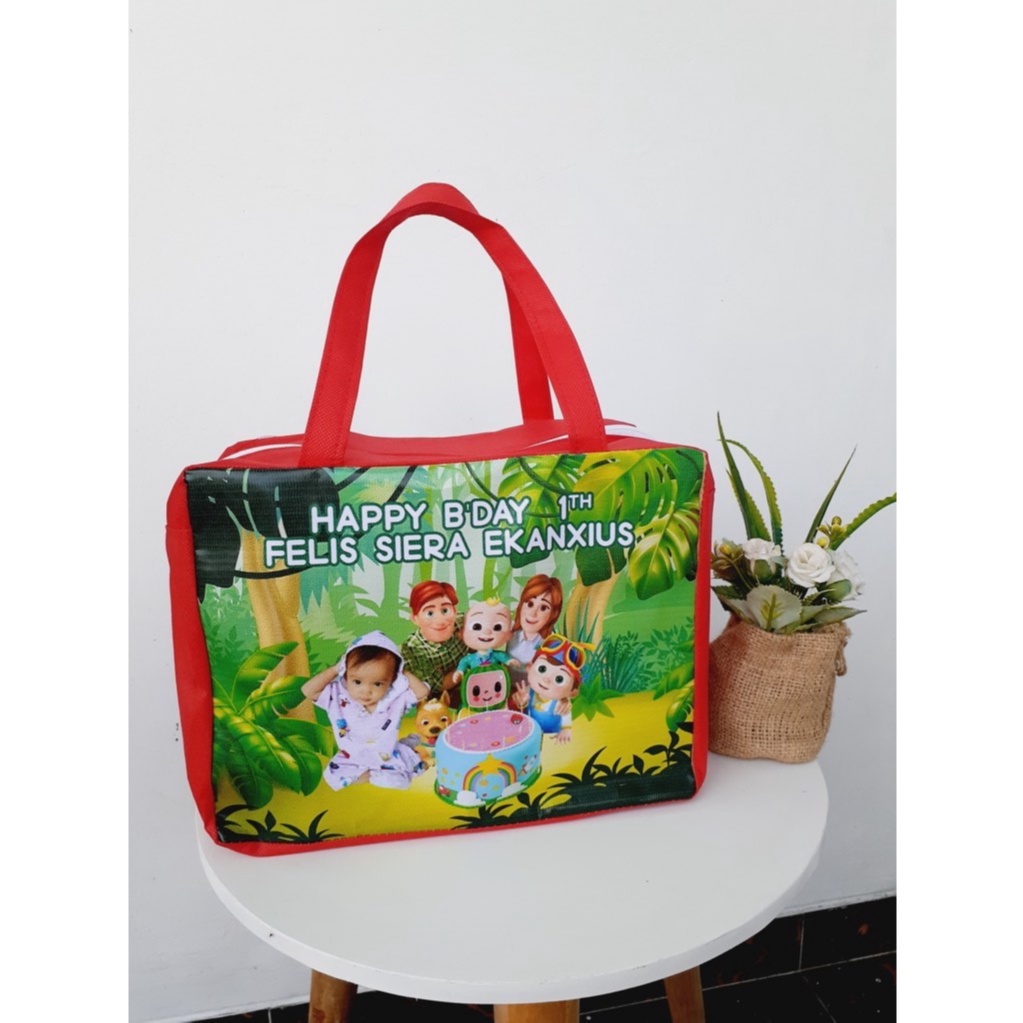 

Tas Ulang Tahun Resleting Custom Foto kain spunbond 100 gsm
