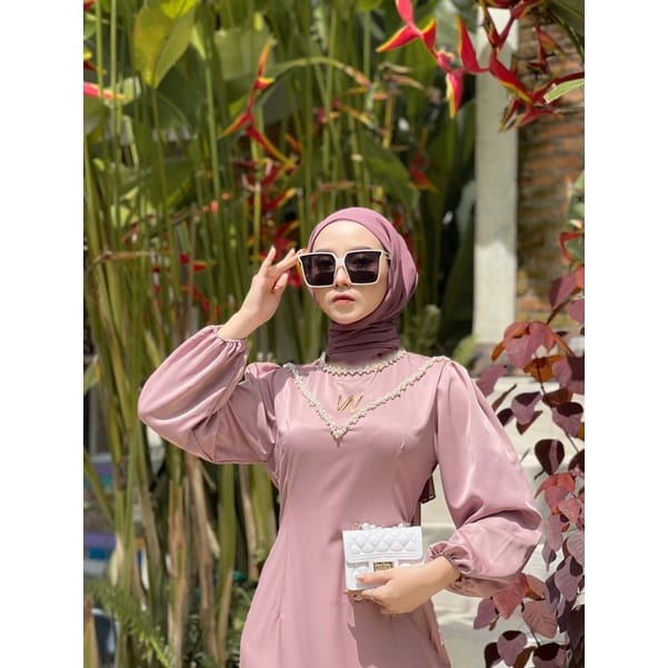 IZZORA Gamis Silk Sateen Premium Set Hijab Dress Muslim Wanita Model Terbaru 2022 Dan Kekinian // Ba