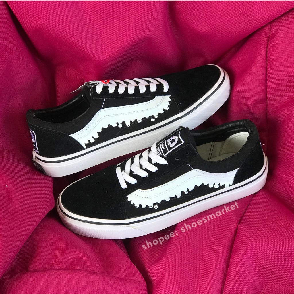 OBRAL SEPATU VANS OLDSKOOL MOST MISFITS BLACKWHITE