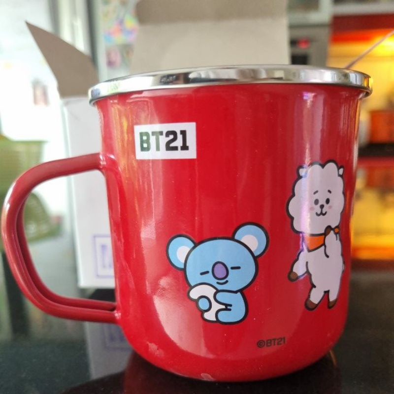 Gelas mug BT21 milklife enamel merah