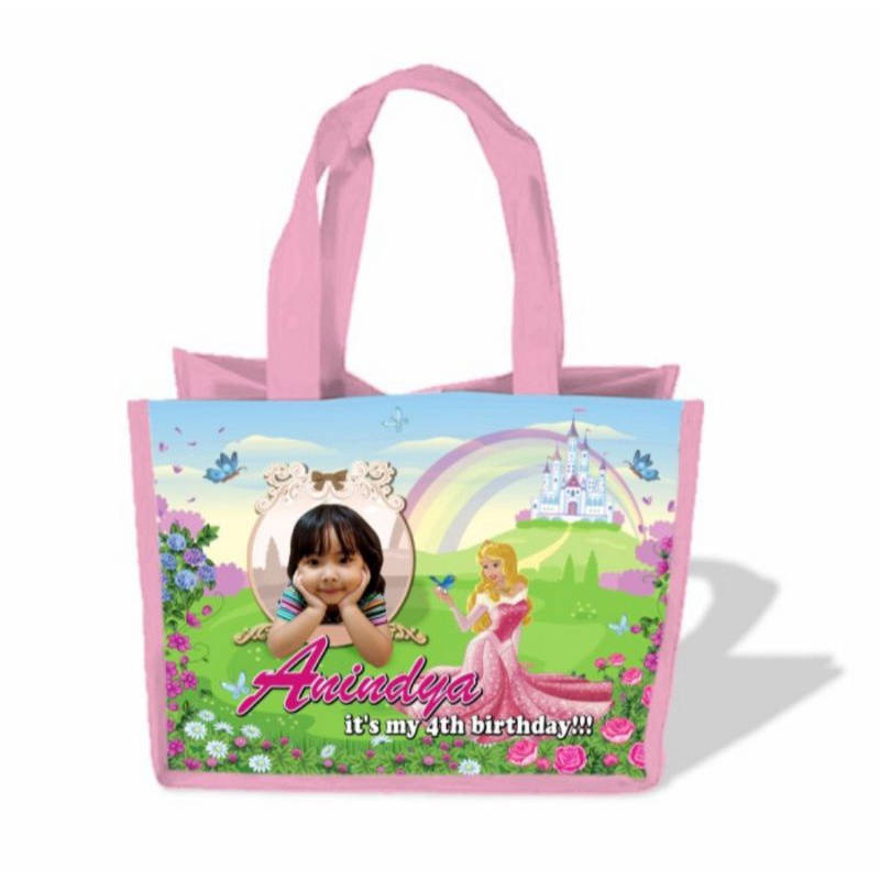 

Tas Goodie Bag Custom - Goodie bag Free Desain 25*20*12