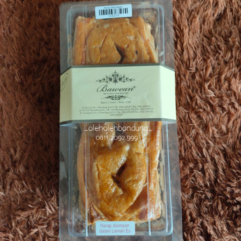 

Bawean Bakery - Picnic Roll Ayam