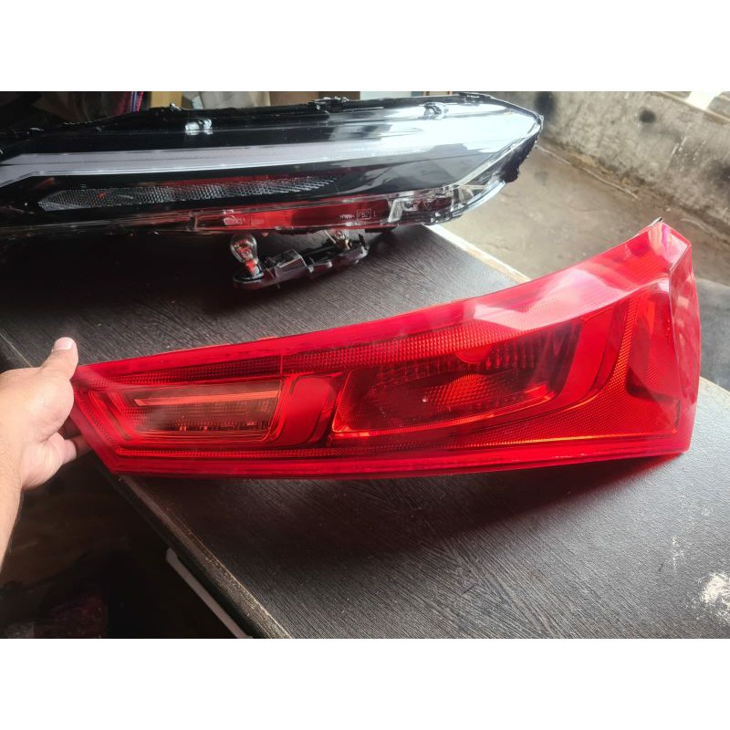 Stoplamp Wuling Almaz