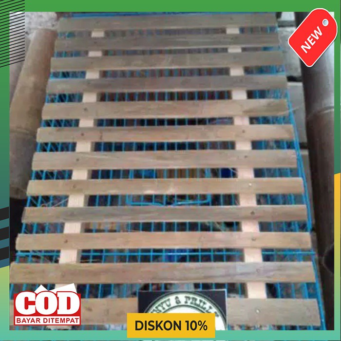 Footrest Alas Kandang Kelinci dari Bambu