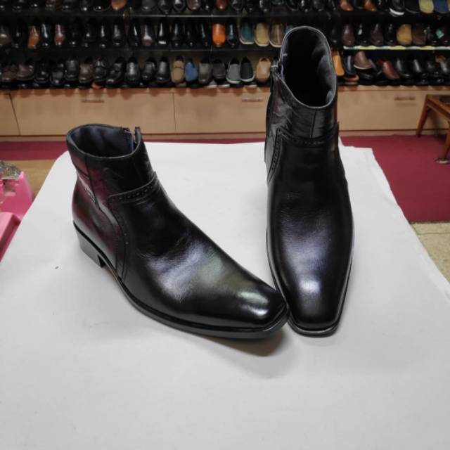 Sepatu Boots Pria by Sin Lie Seng 2849
