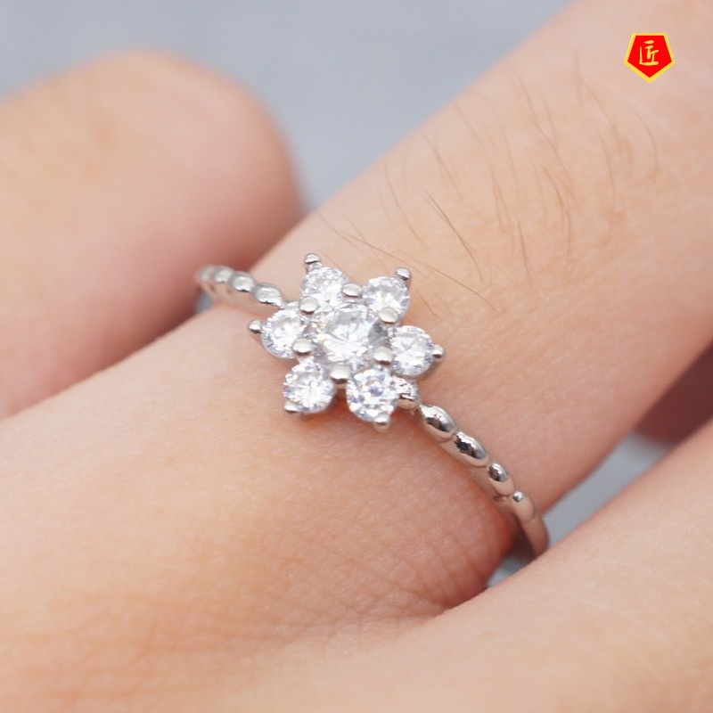 [Ready Stock]Fashion Simple Flower-Shaped Rhinestone Ring