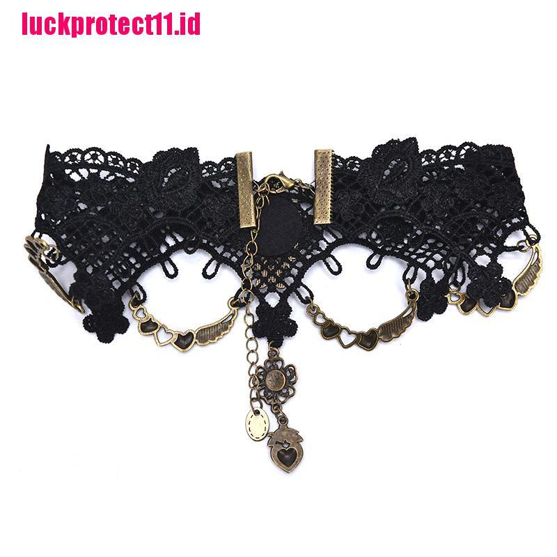 Kalung Choker Liontin Kristal Bahan Alloy Gaya Vintage Gothic Untuk Wanita