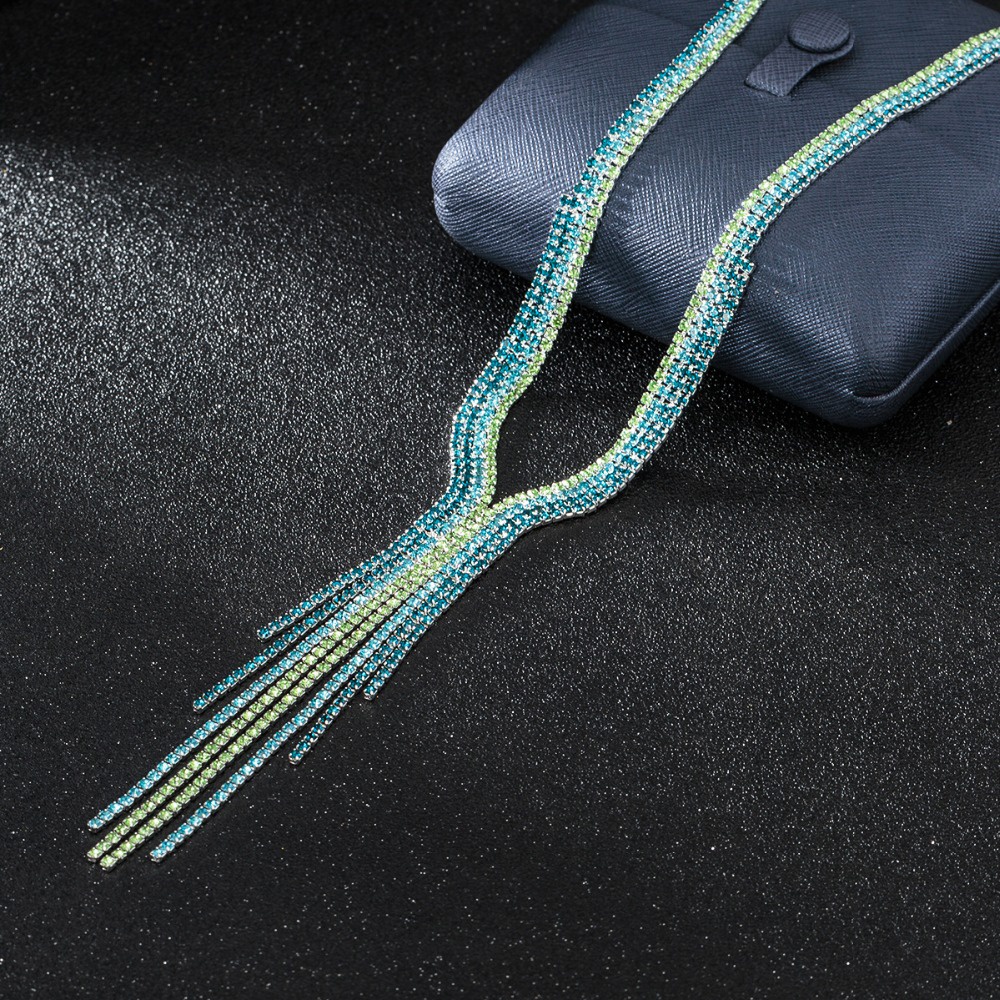 Kalung Liontin Rumbai Panjang Aksen Berlian Gaya Eropa Amerika Untuk Hadiah